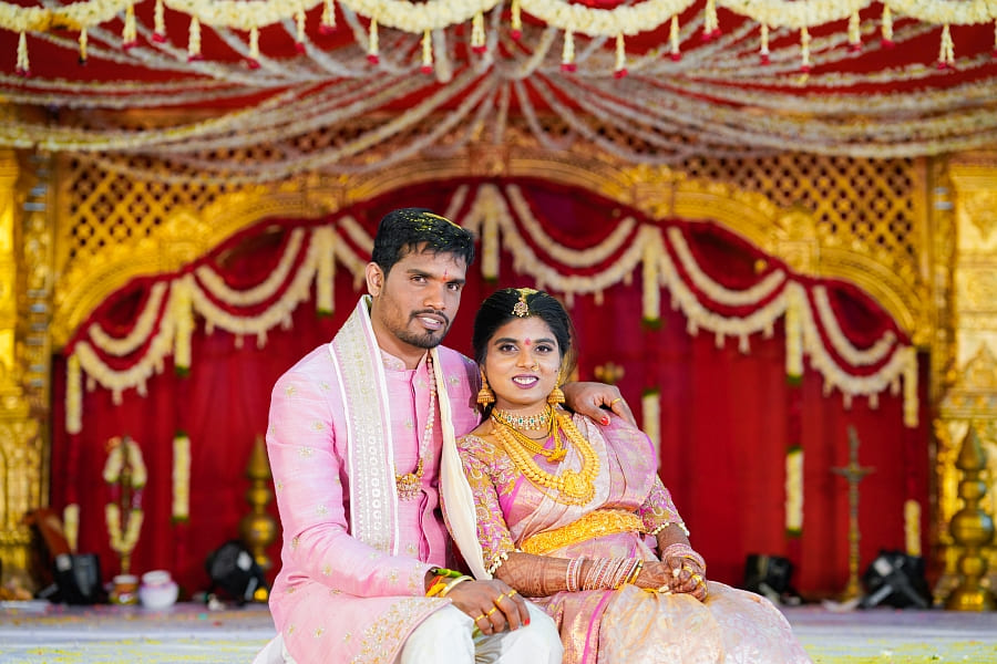 A Colorful Journey: Hari and Sindhu’s Traditional Wedding